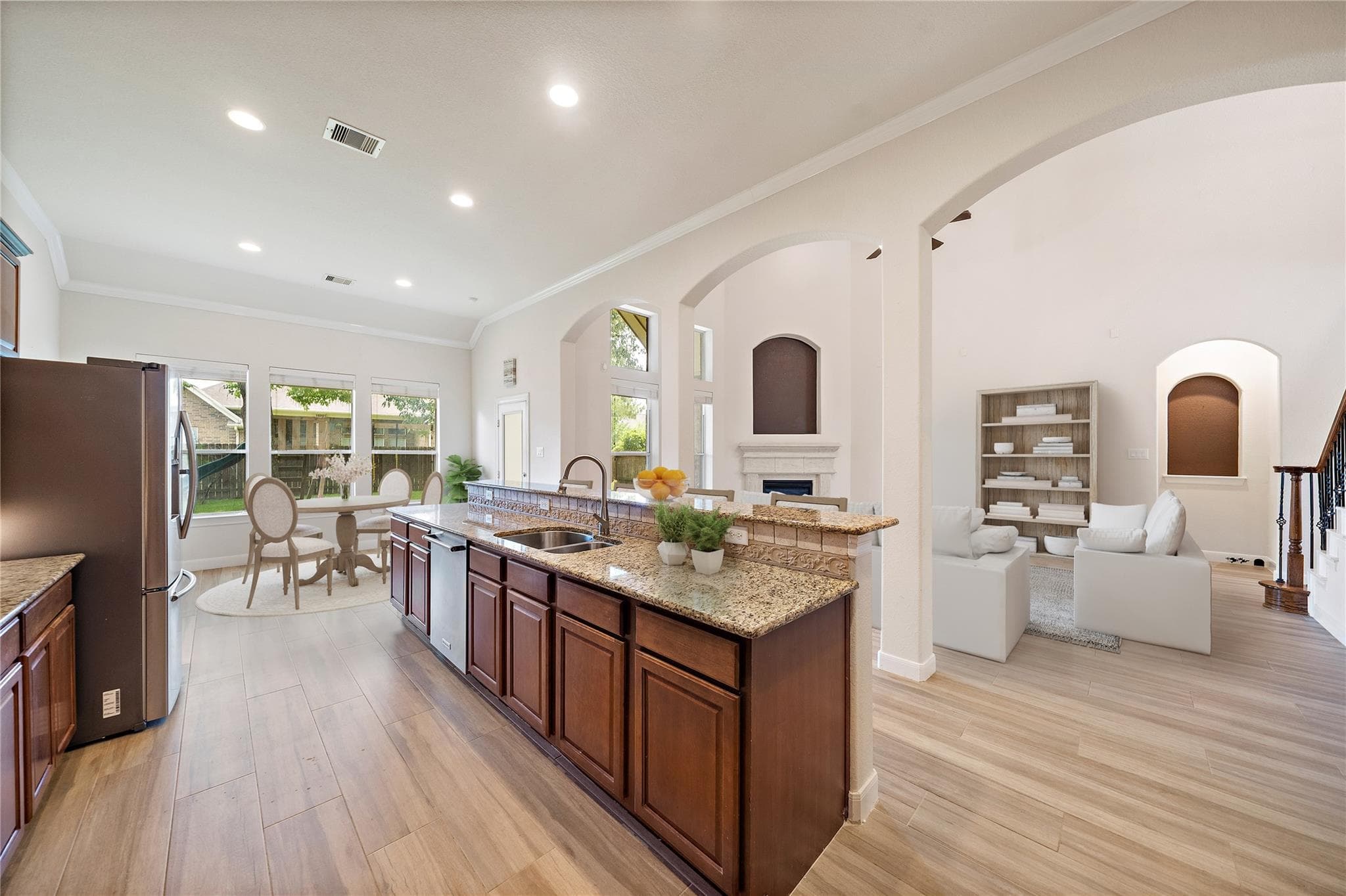 Gallery image 2