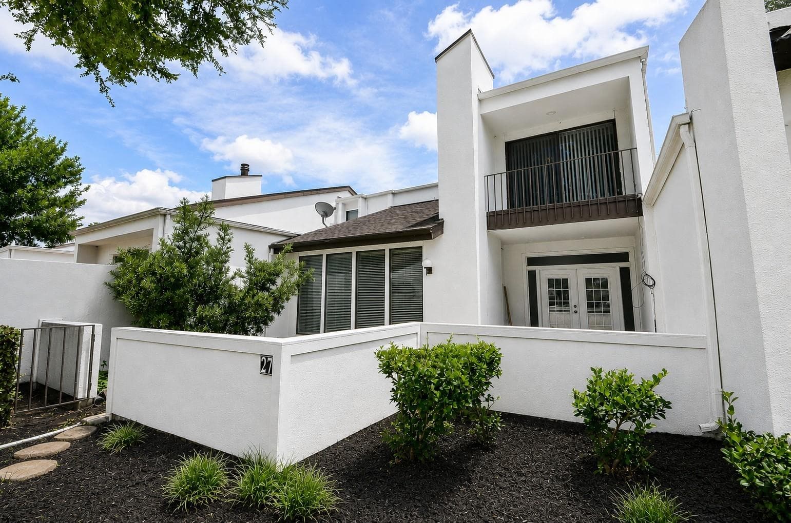 7655 S Braeswood Blvd Apt 27