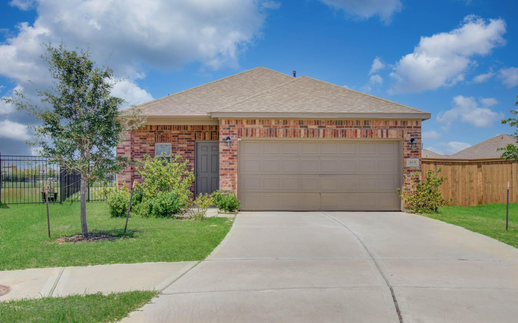 469 Aurora Creek Ln
