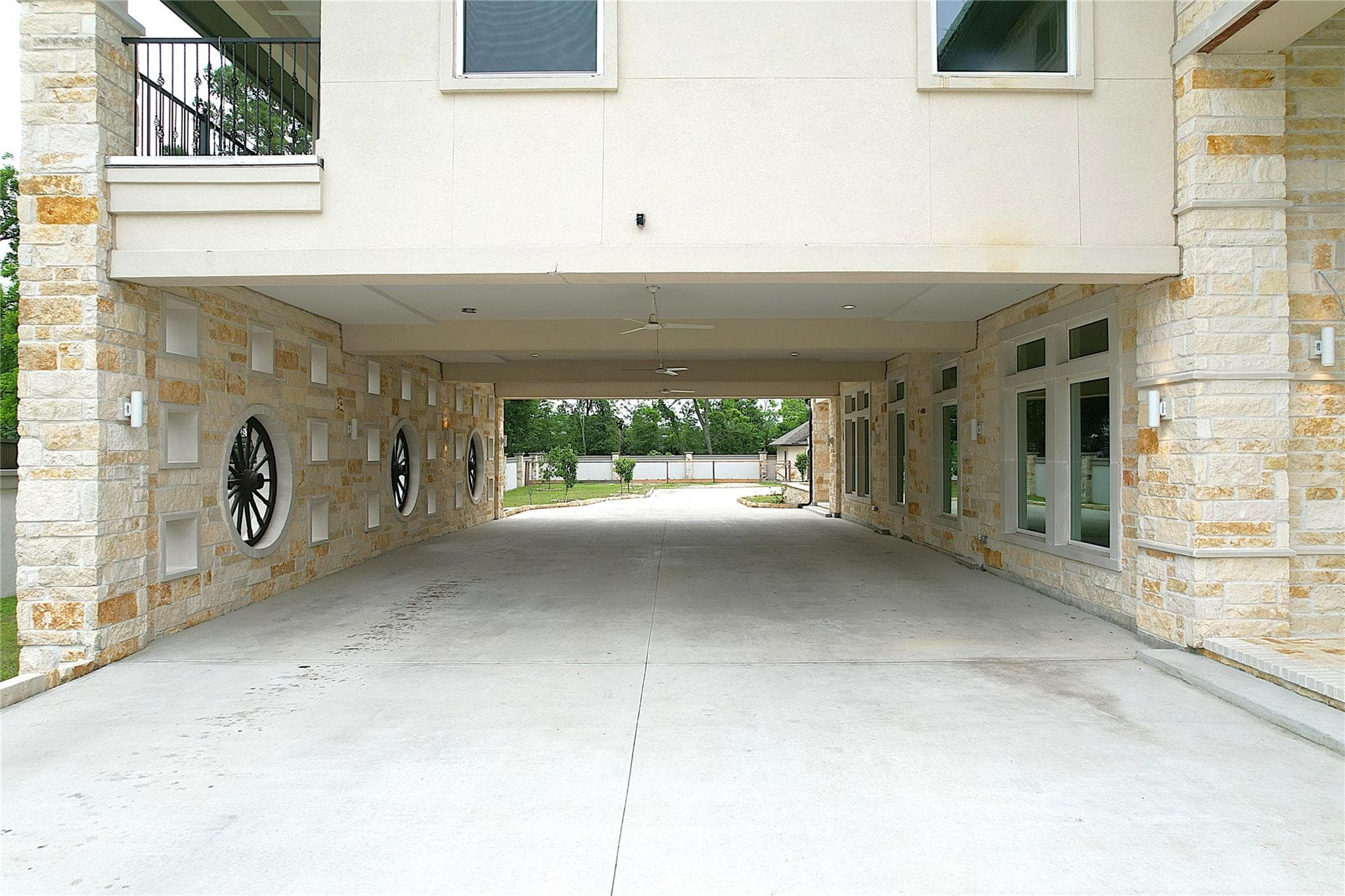 Gallery image 3