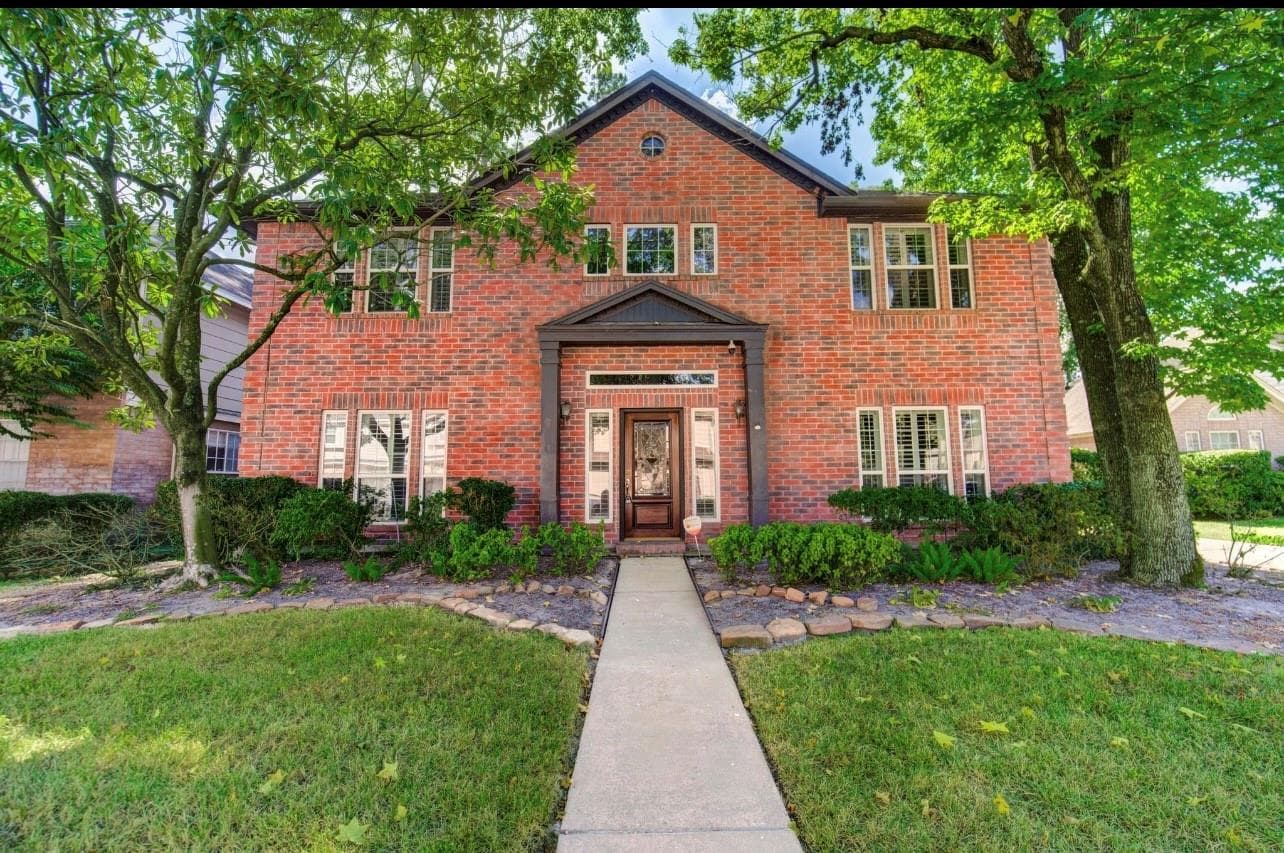 13515 Jessica Ln