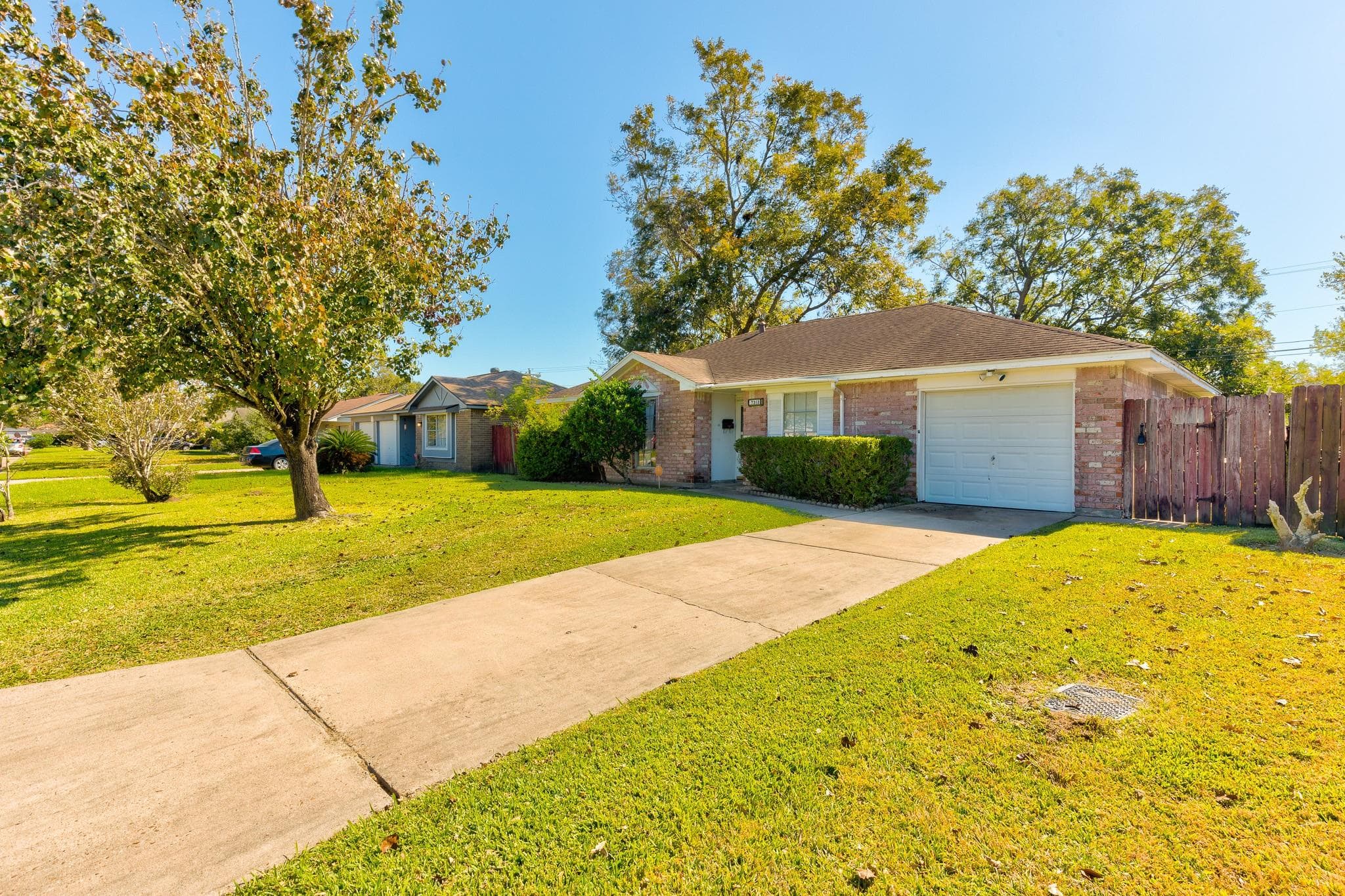 7313 Mallard Dr