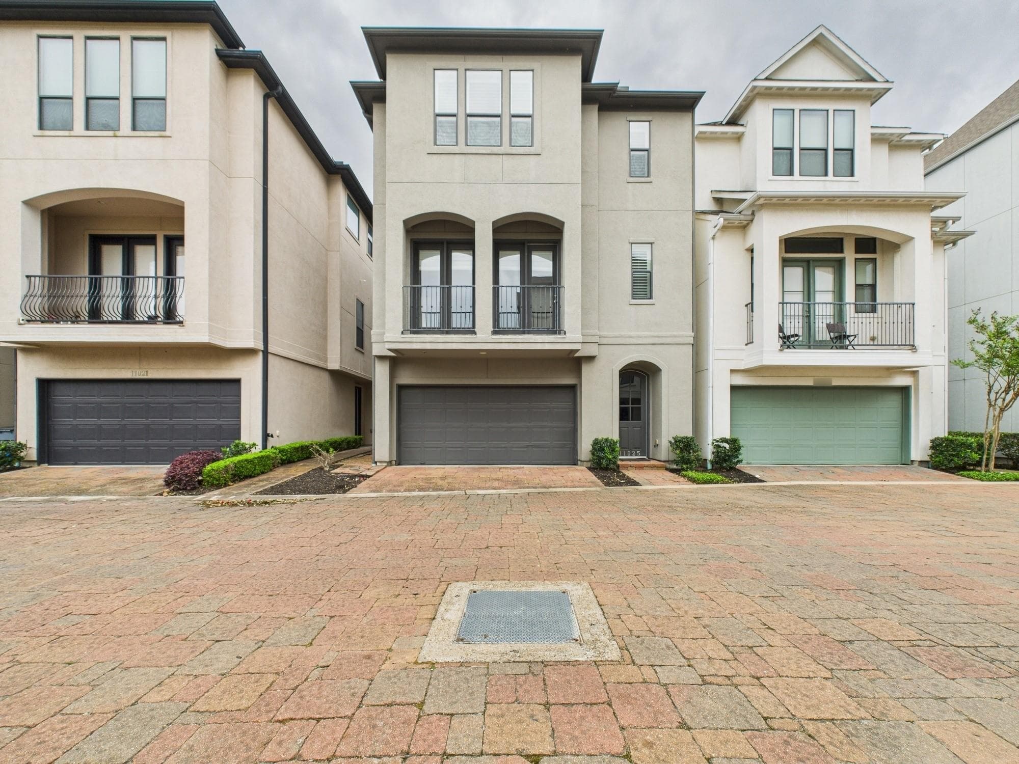Main property image