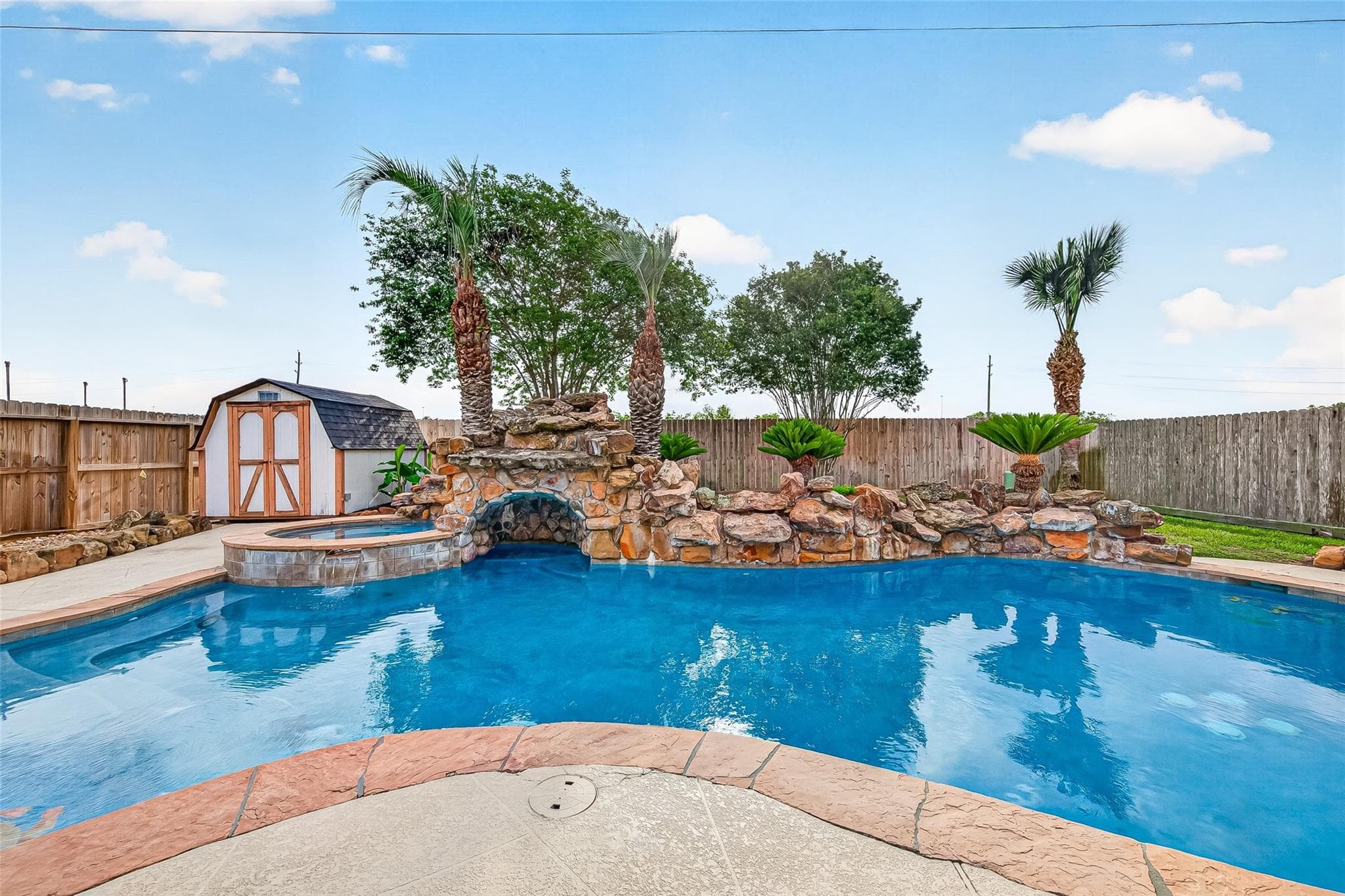 2410 Tourney Ln
