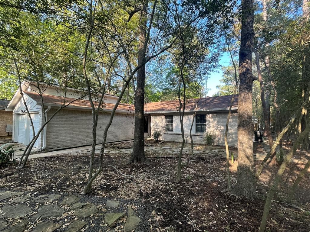 2 W Broken Oak Ct