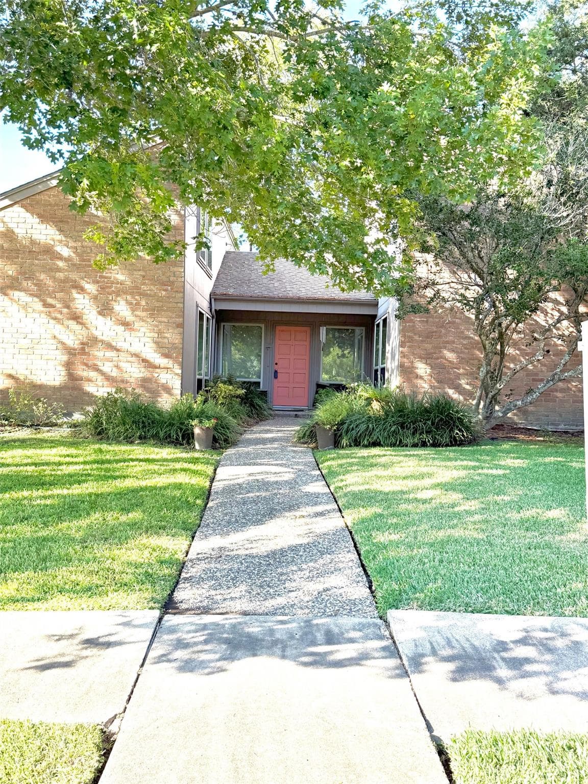 11414 Cedar Creek Dr