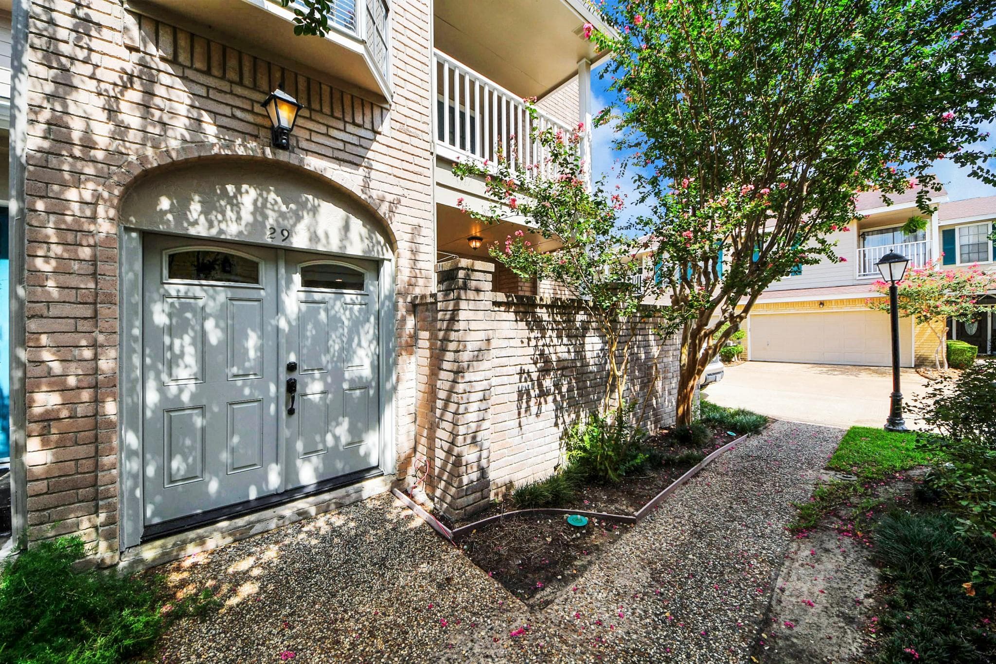 2220 Bering Dr Apt 29