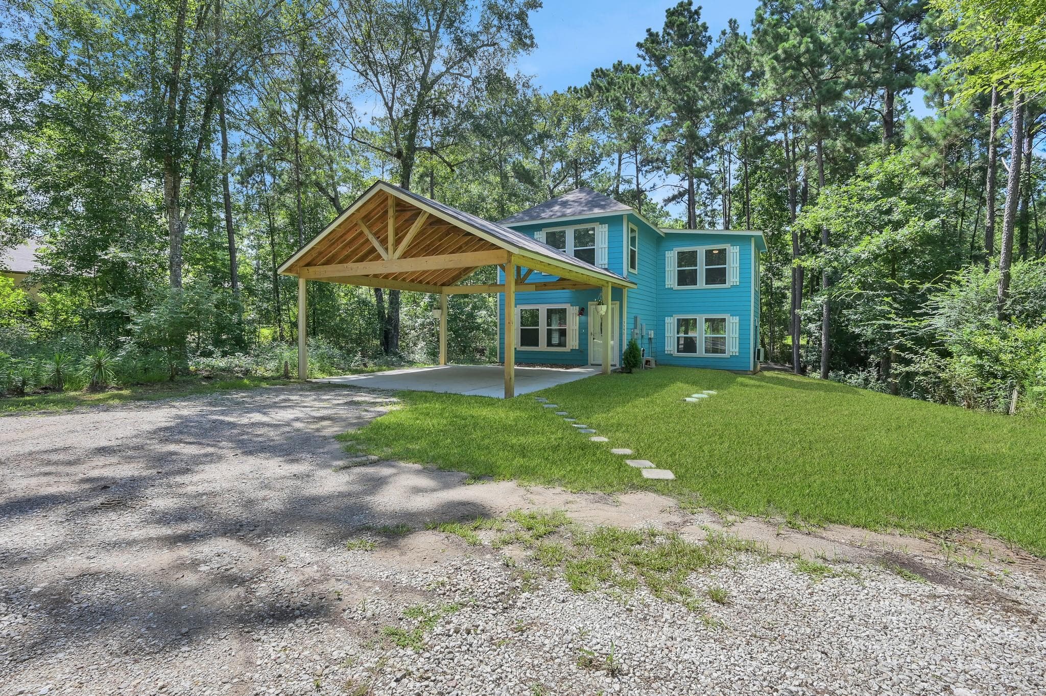 3391 Arapaho Cir