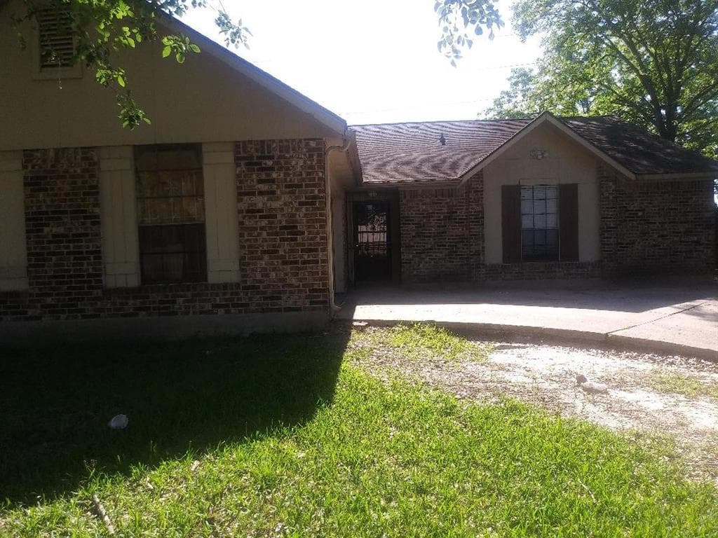 12106 Mckamy Dr
