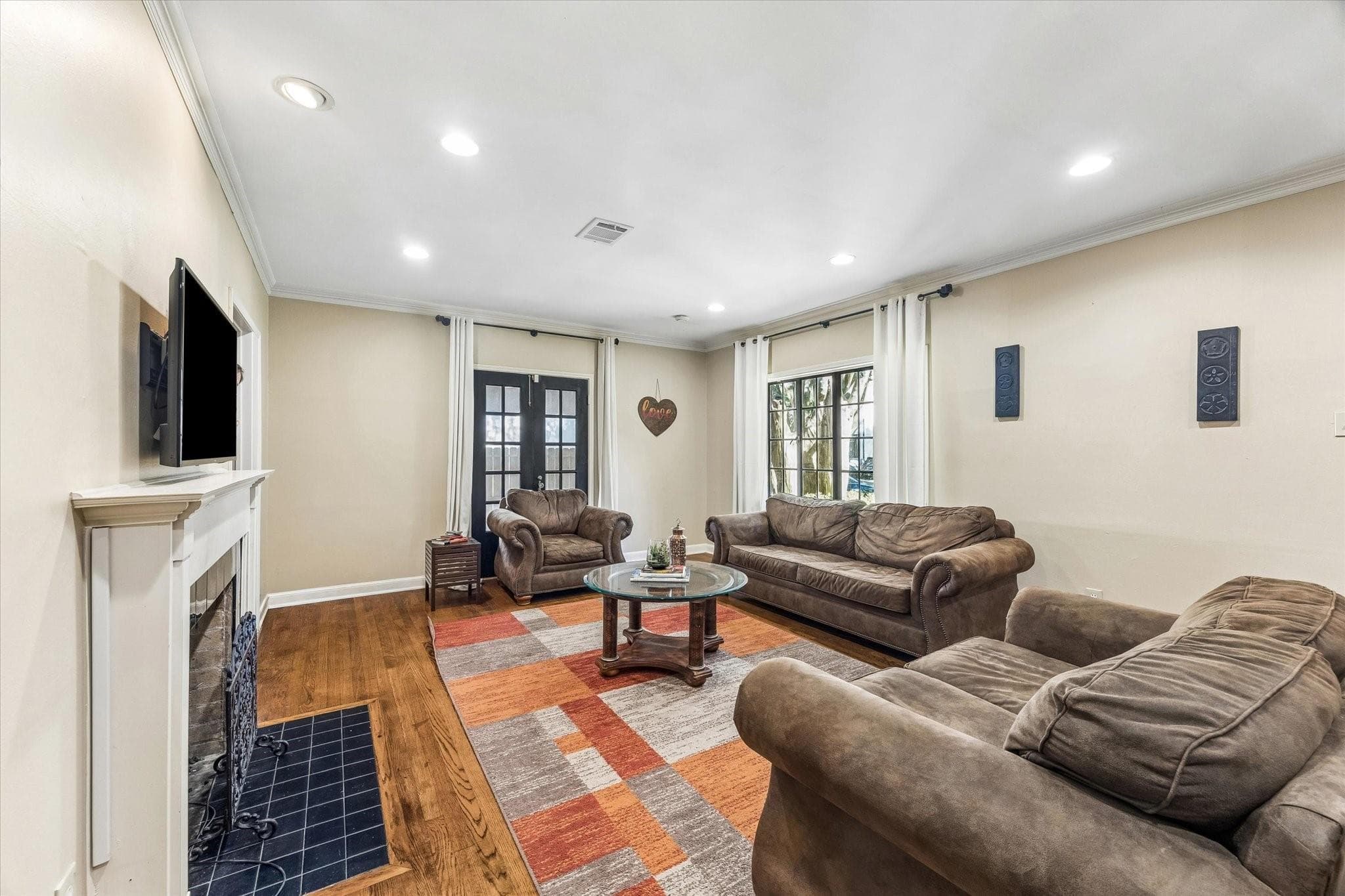 Gallery image 2