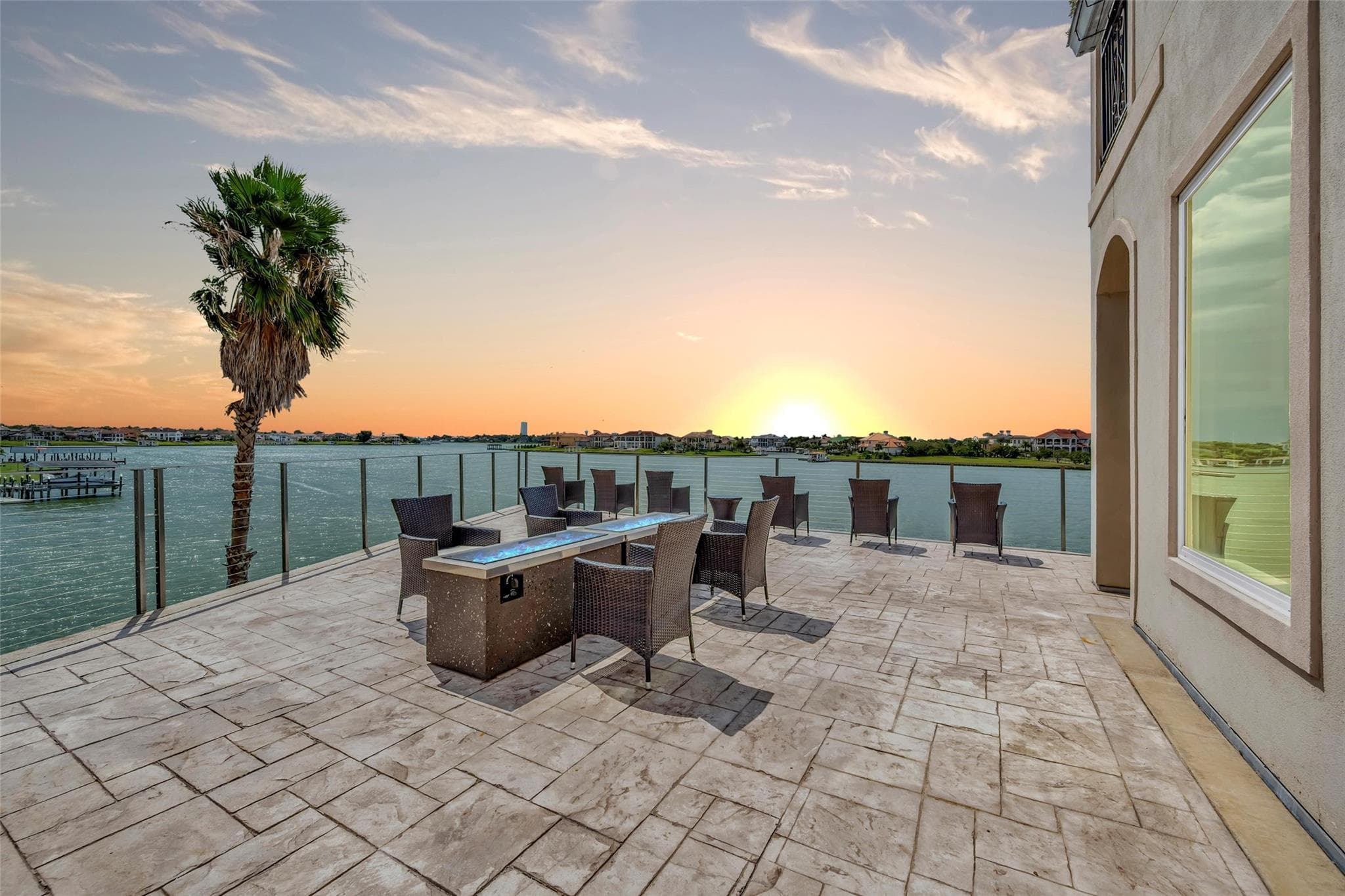 4141 Boardwalk Blvd
