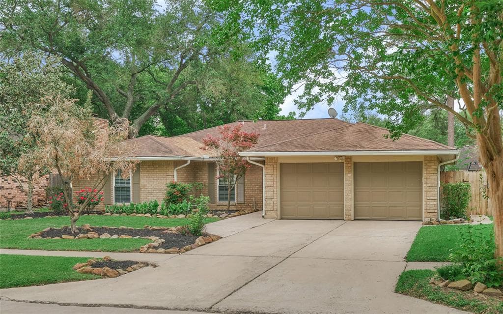 22323 Deville Dr