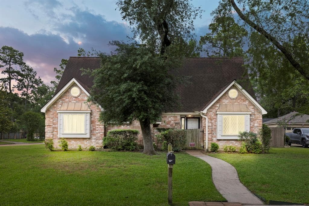 4703 Christopher Pl