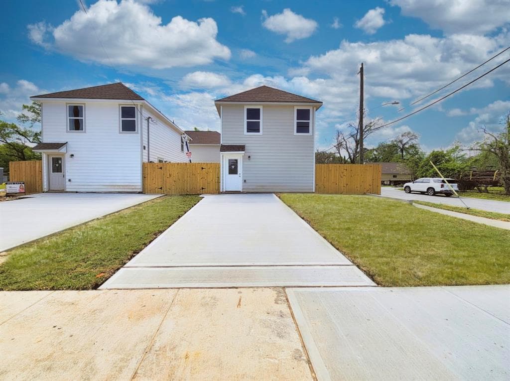 5206 Laura Koppe Rd