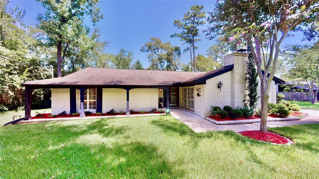 20818 Little Deer Ln