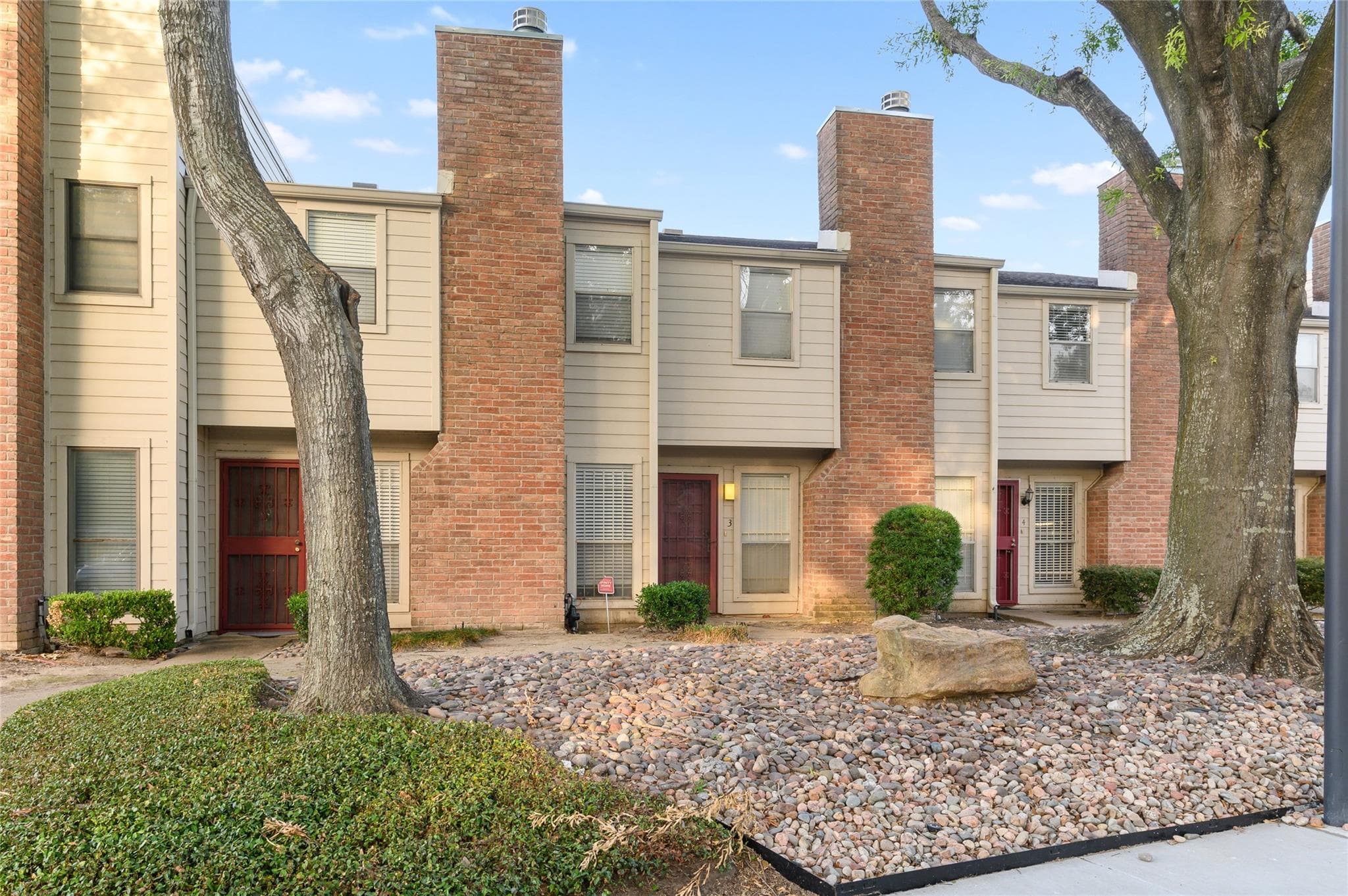 3901 Woodchase Dr Unit 3