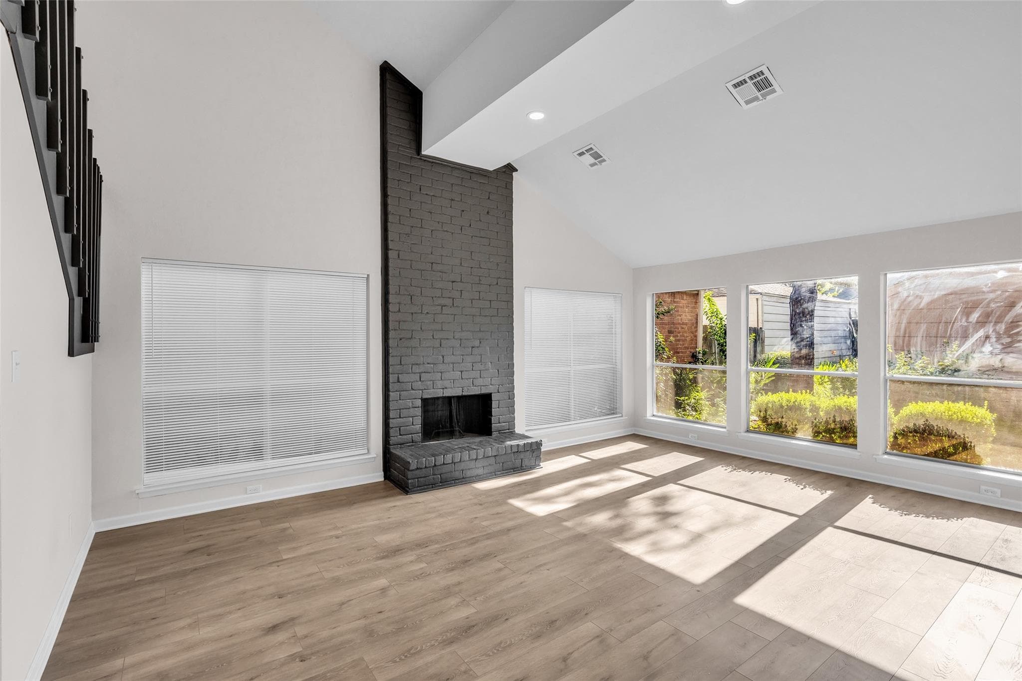 1907 Trixie Ln