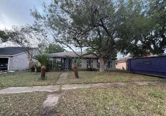 829 Willow Creek Dr