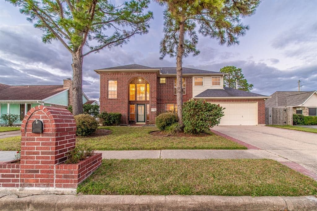 6239 Belgium Dr