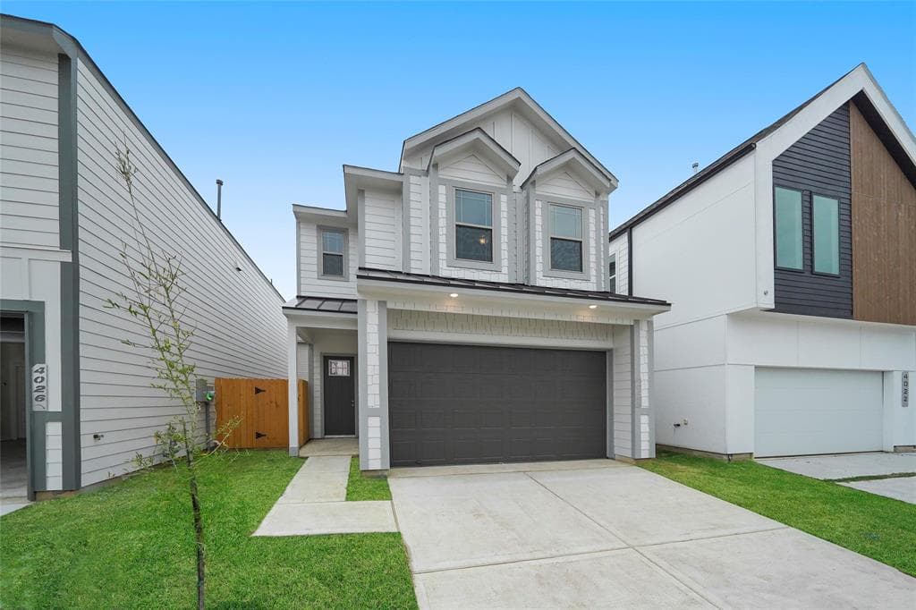 4021 Baja Ln