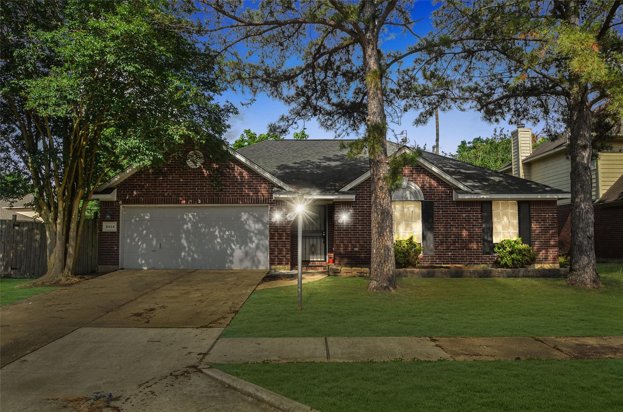 6238 W Willow Bluff Rd