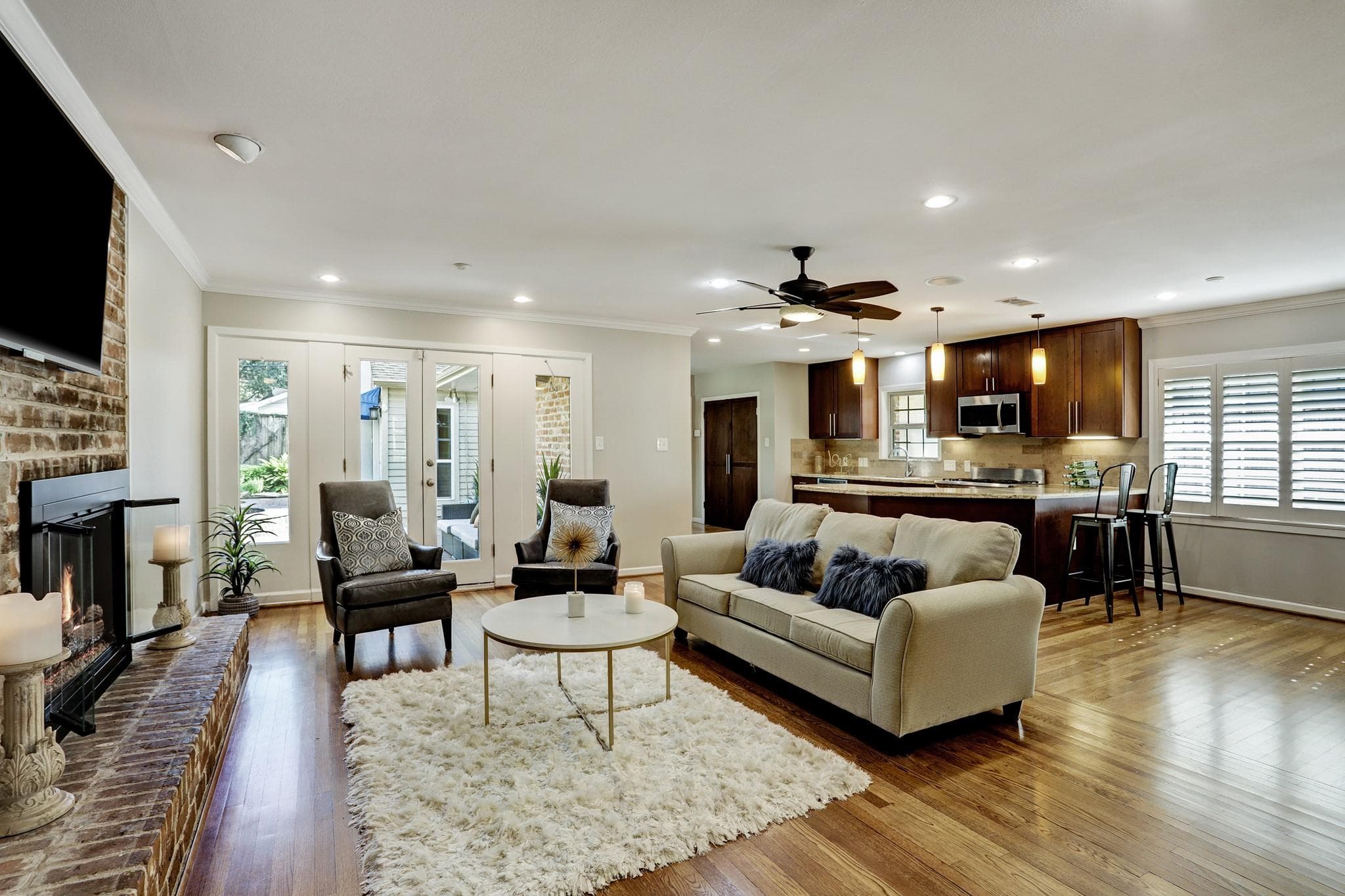 5647 Ella Lee Ln