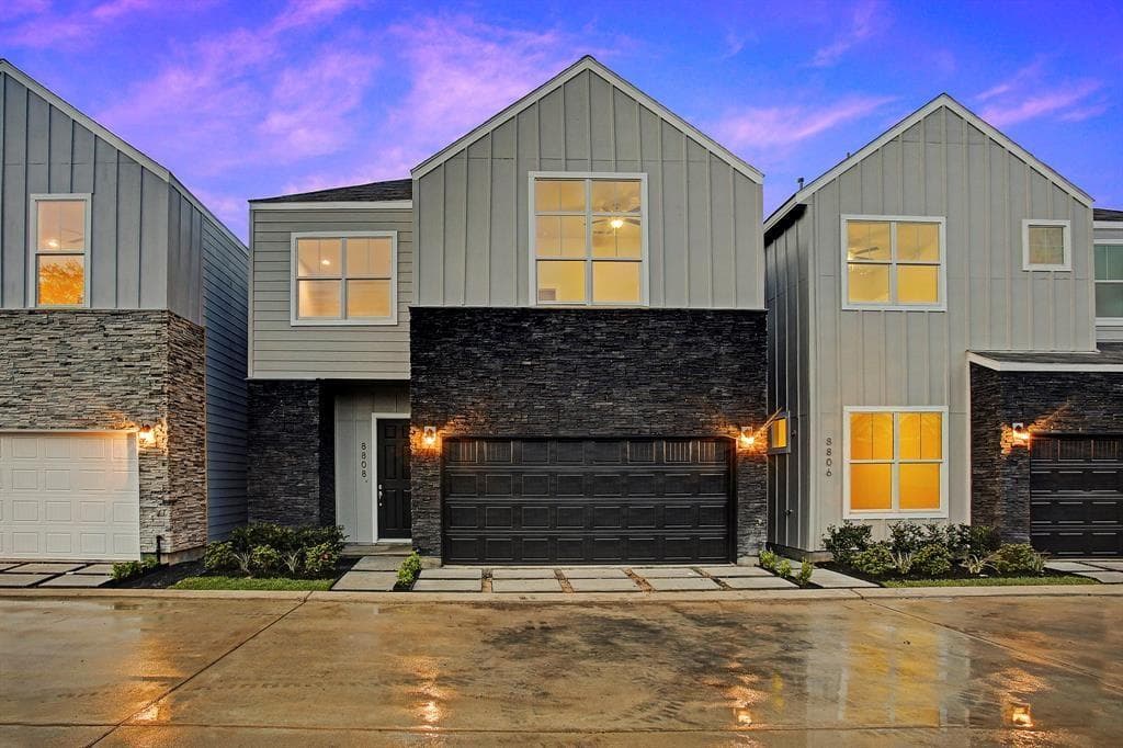 8808 Hollister Pine Ct