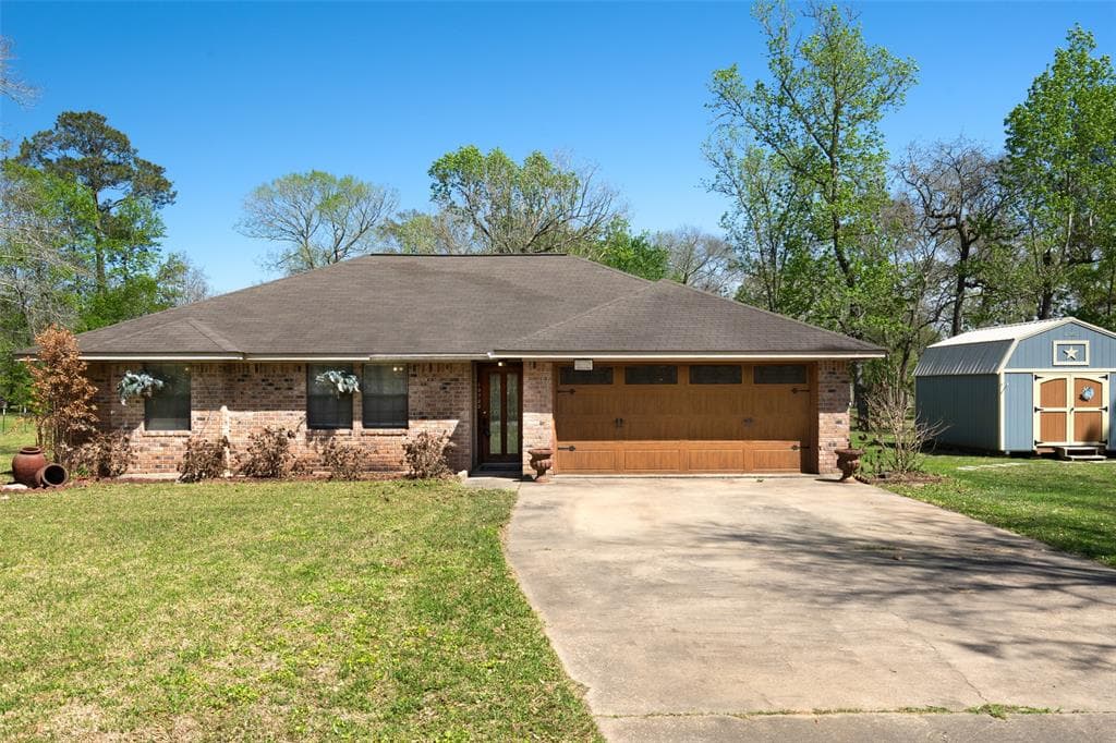 13722 Oak Forest Ln