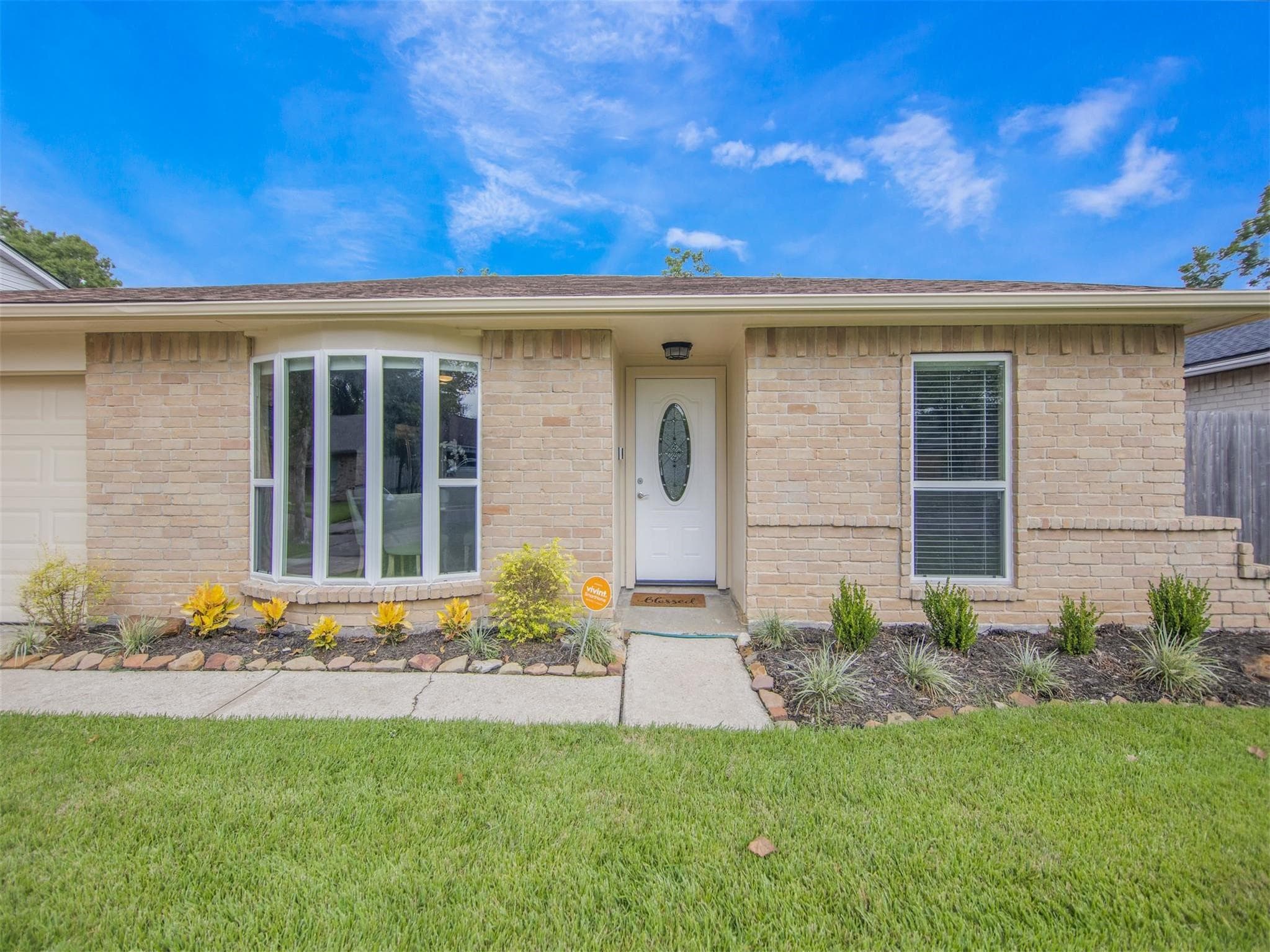 4214 Lucian Ln