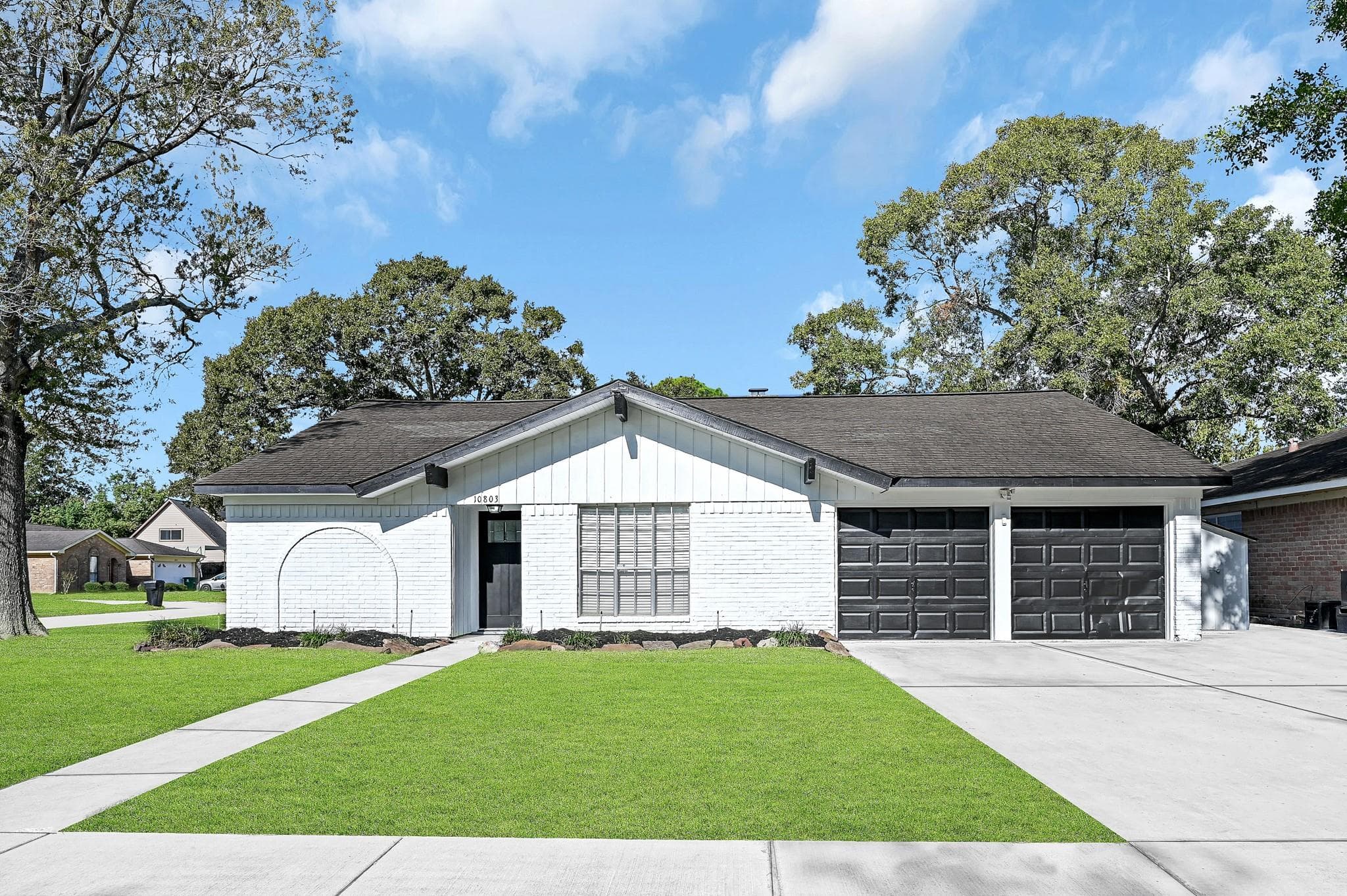 10803 Sageleaf Ln