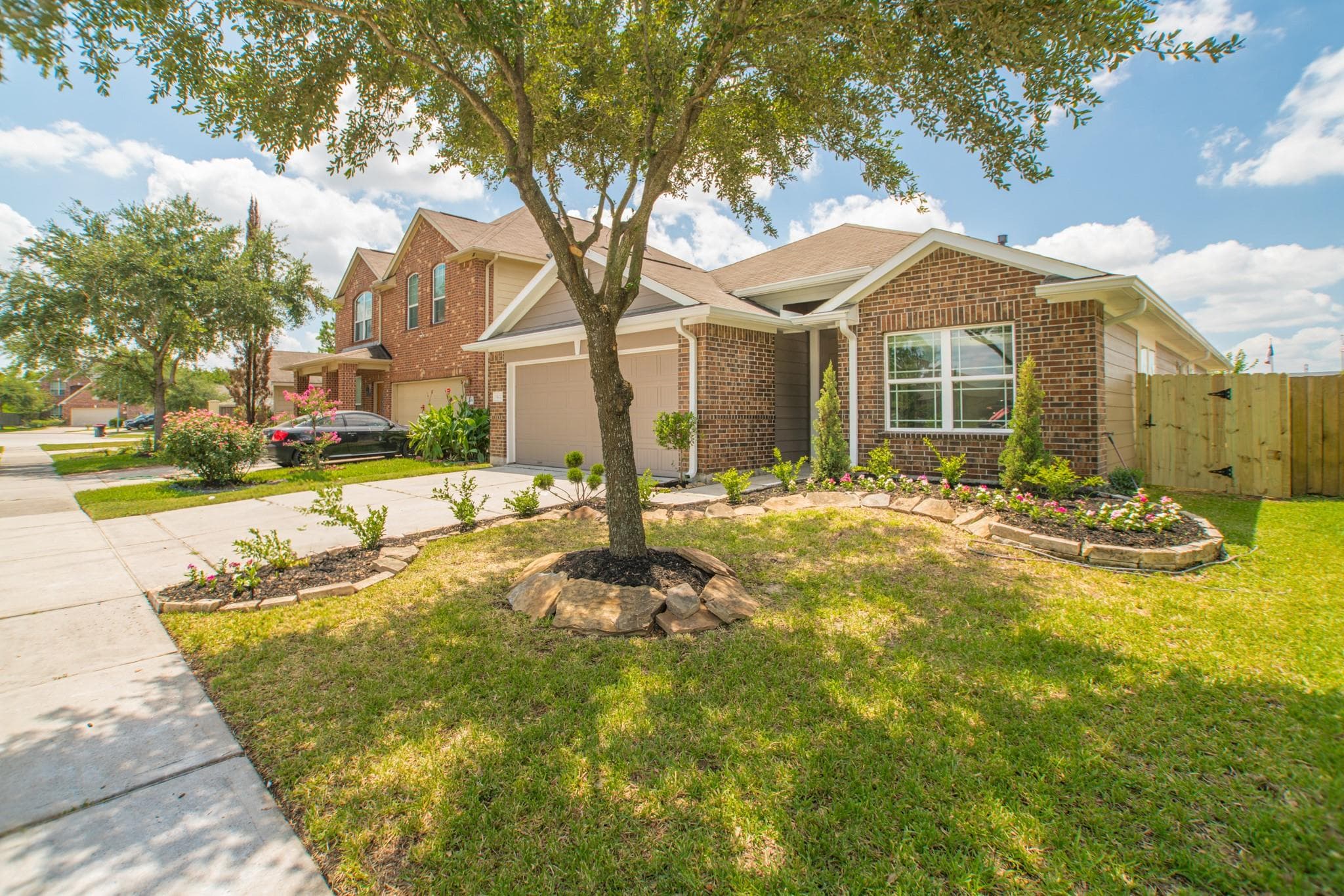 1422 Cetin Ct