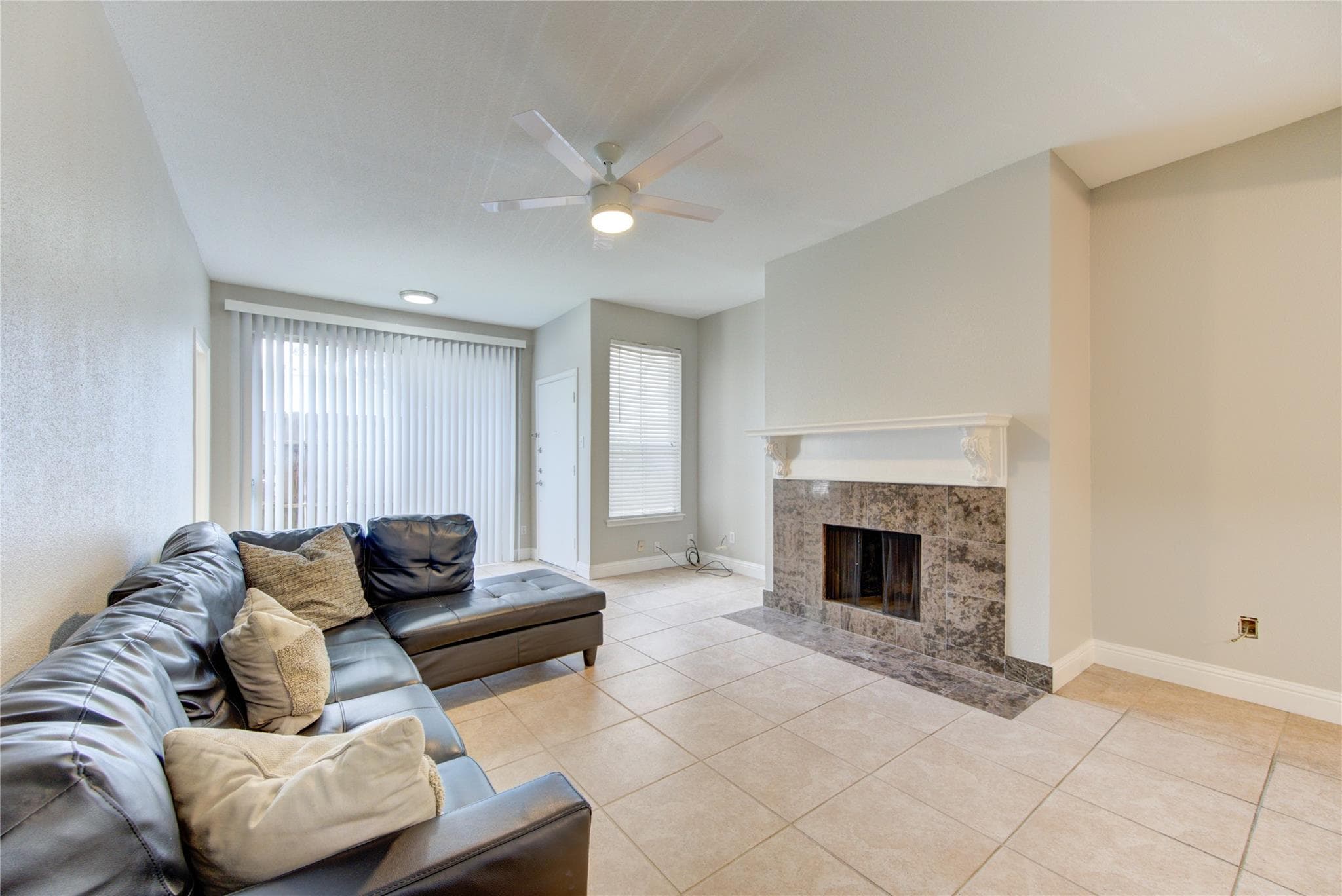 2100 Tanglewilde St Apt 119