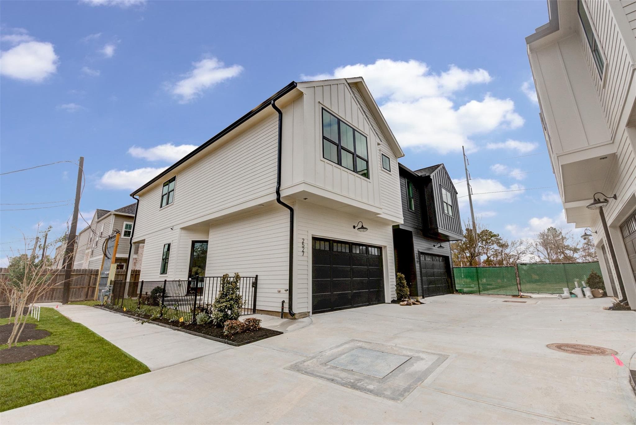 2555 Judiway St