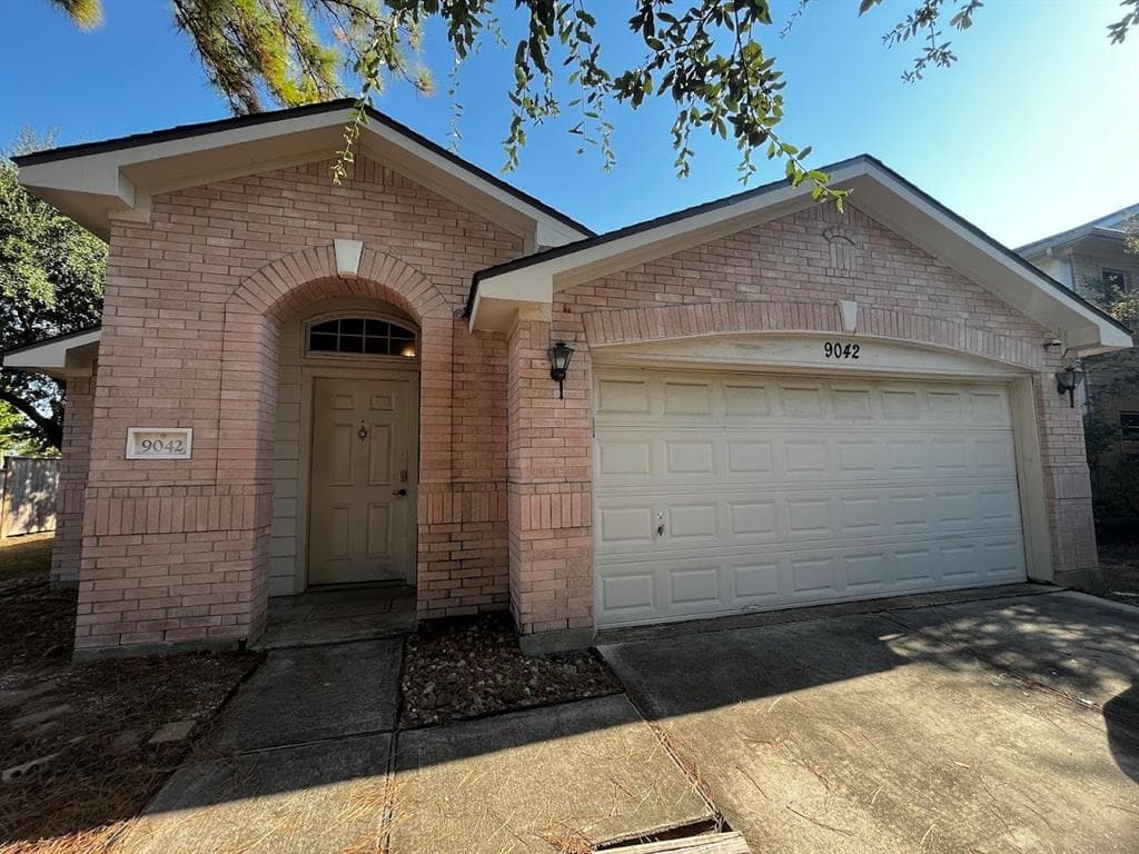 9042 Tarpon Springs Ln
