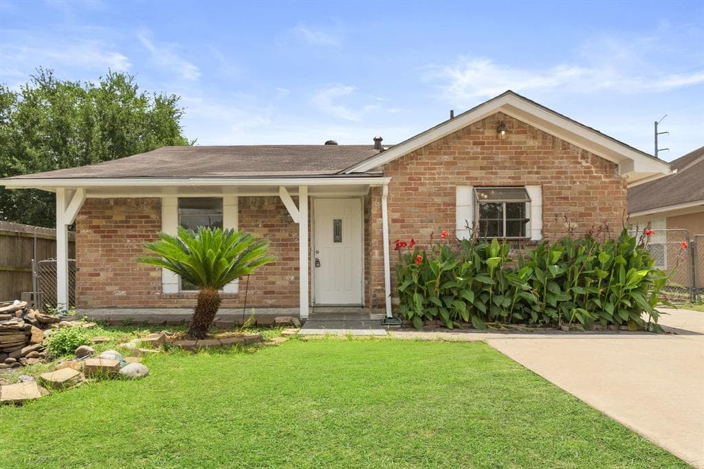1110 Iowa St