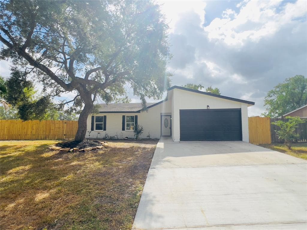 14662 Dartwood Dr