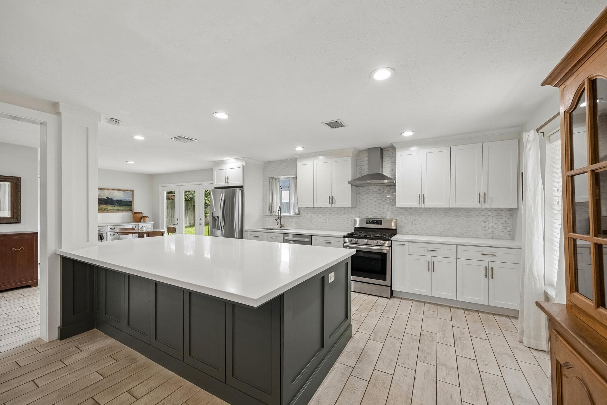 1919 Ashford Hollow Ln
