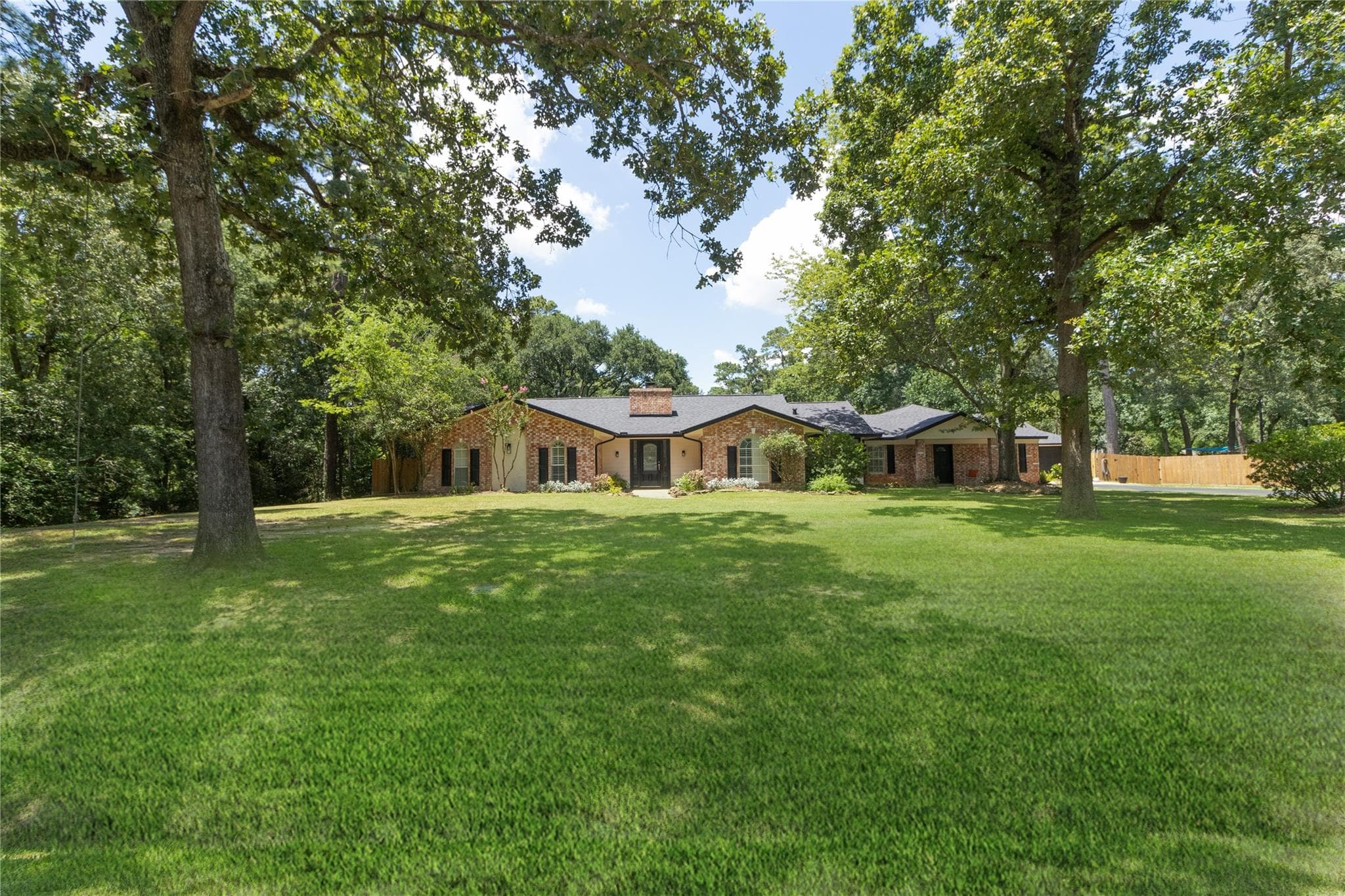 1401 Magnolia Ln