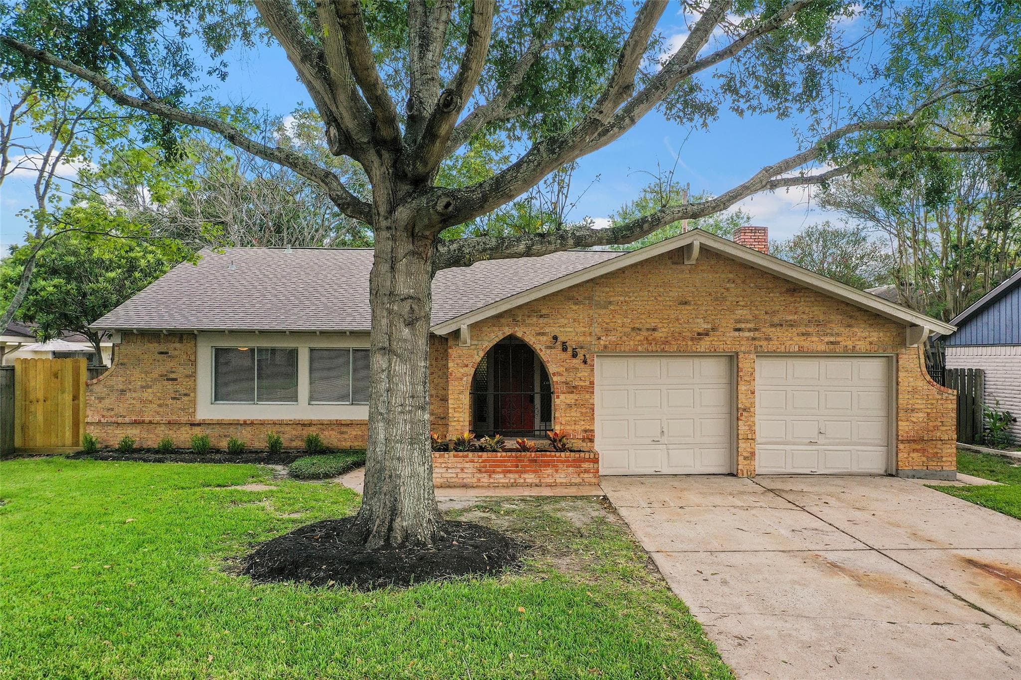 9554 Ravensworth Dr