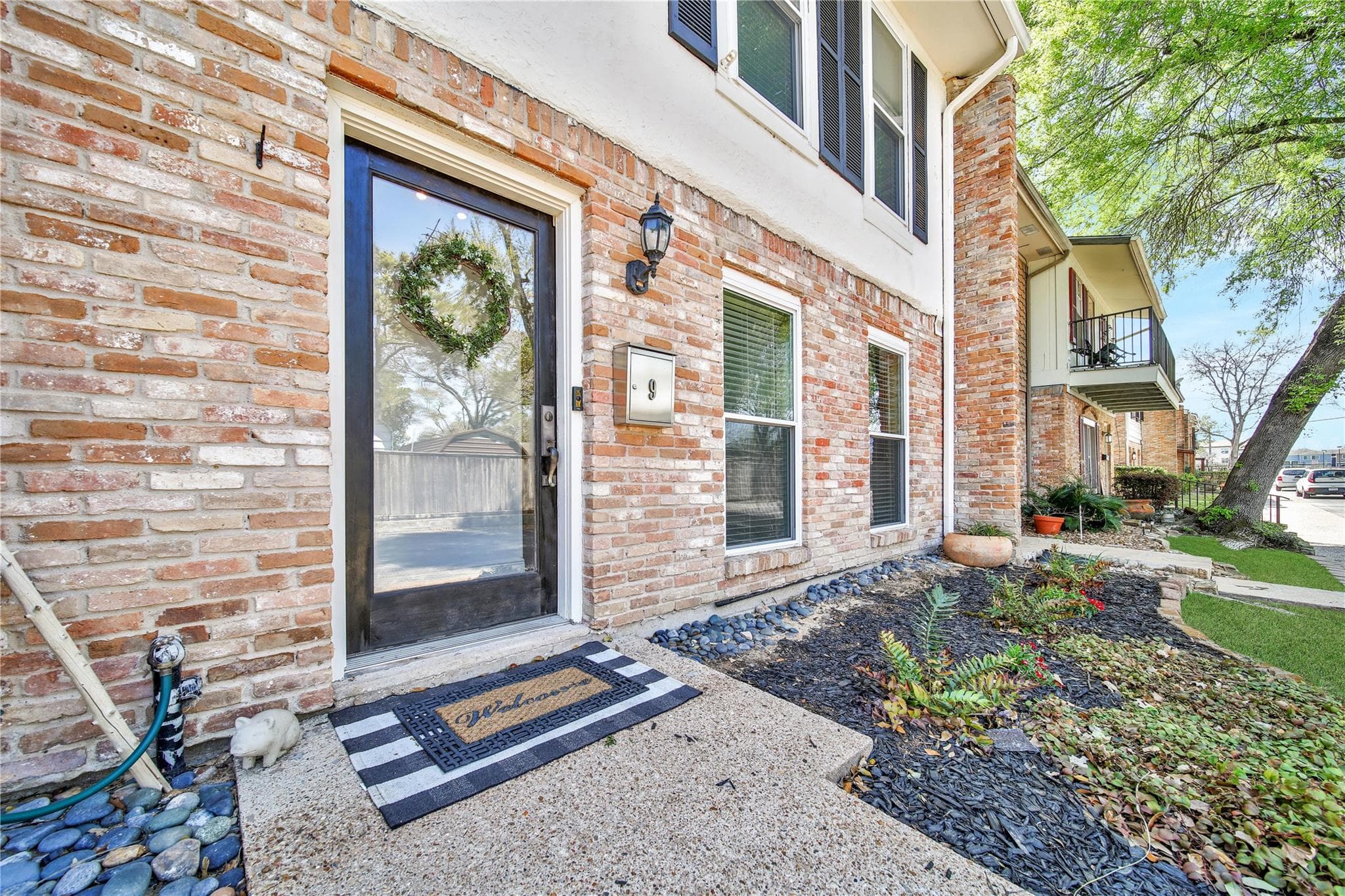 1846 Hollister St Unit 9