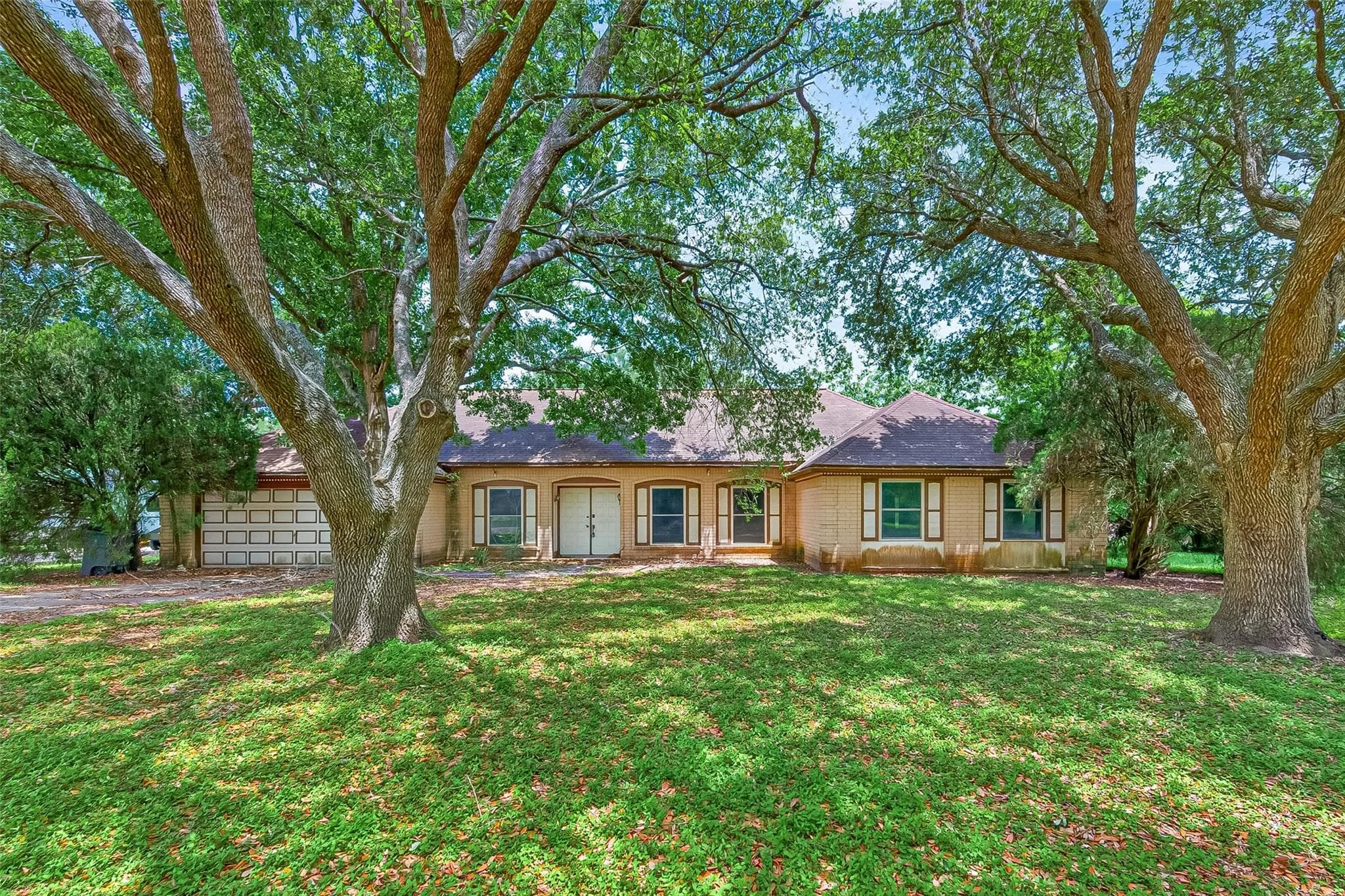 1 Shantilly Ln