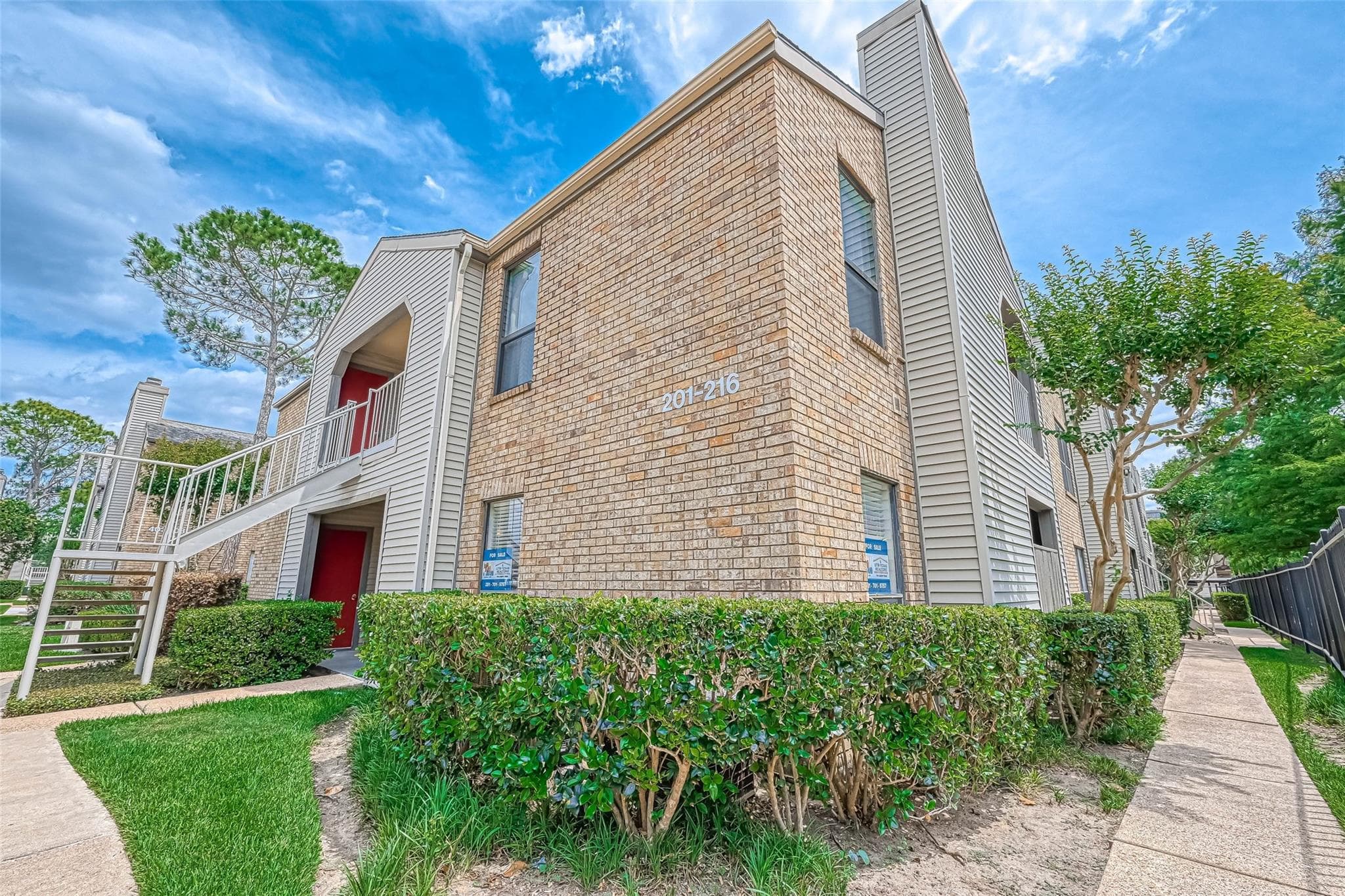 2025 Augusta Dr Apt 201