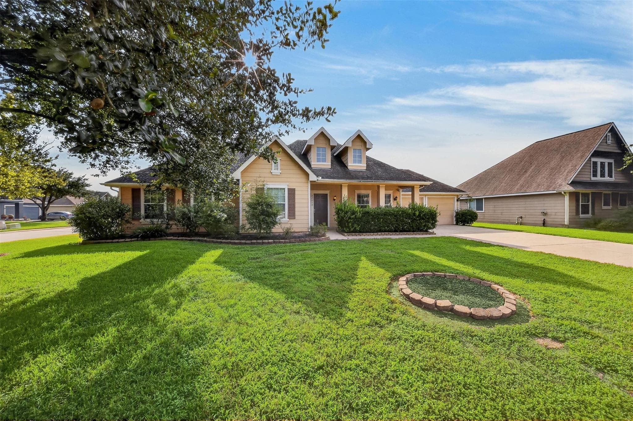 22414 Rumbling Creek Ln