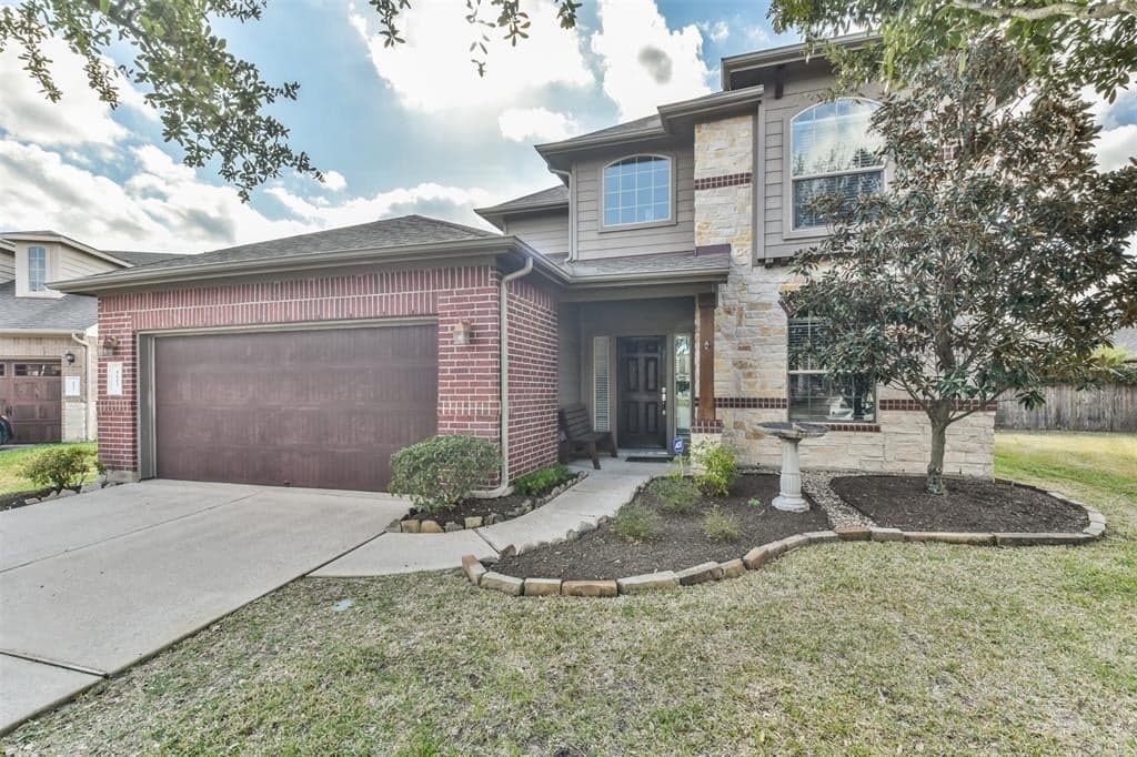 8607 Debbie Terrace Dr