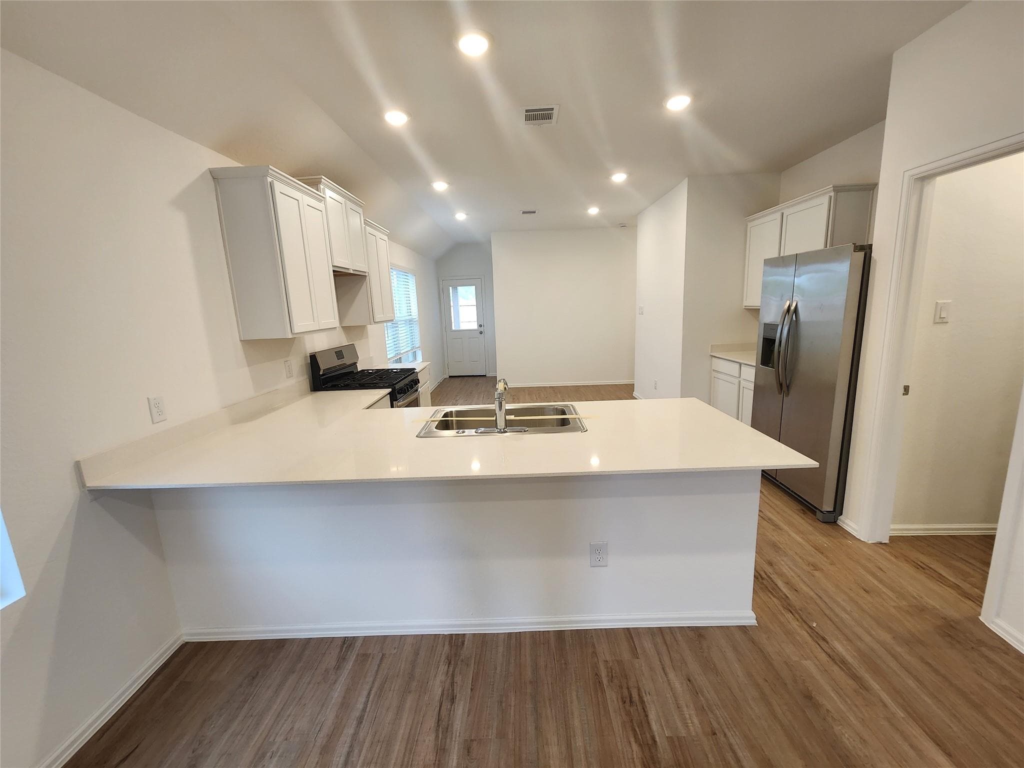 Main property image