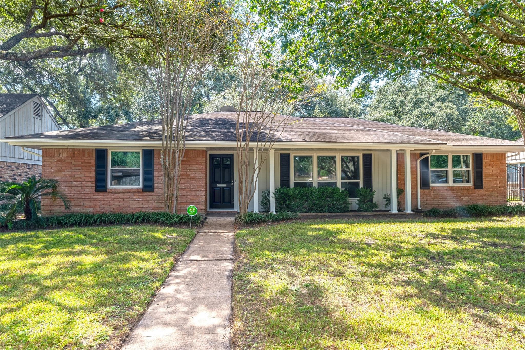 5707 Benning Dr