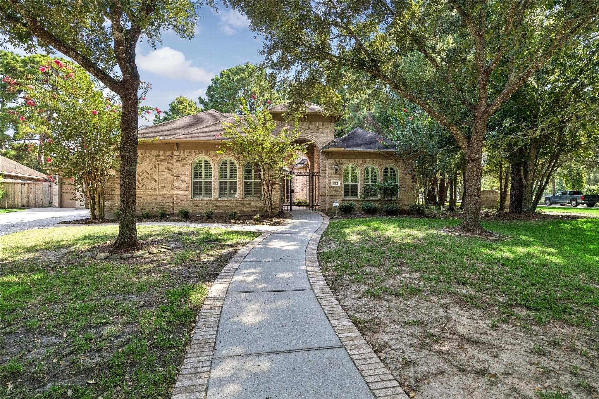 20608 Southwood Oaks Dr