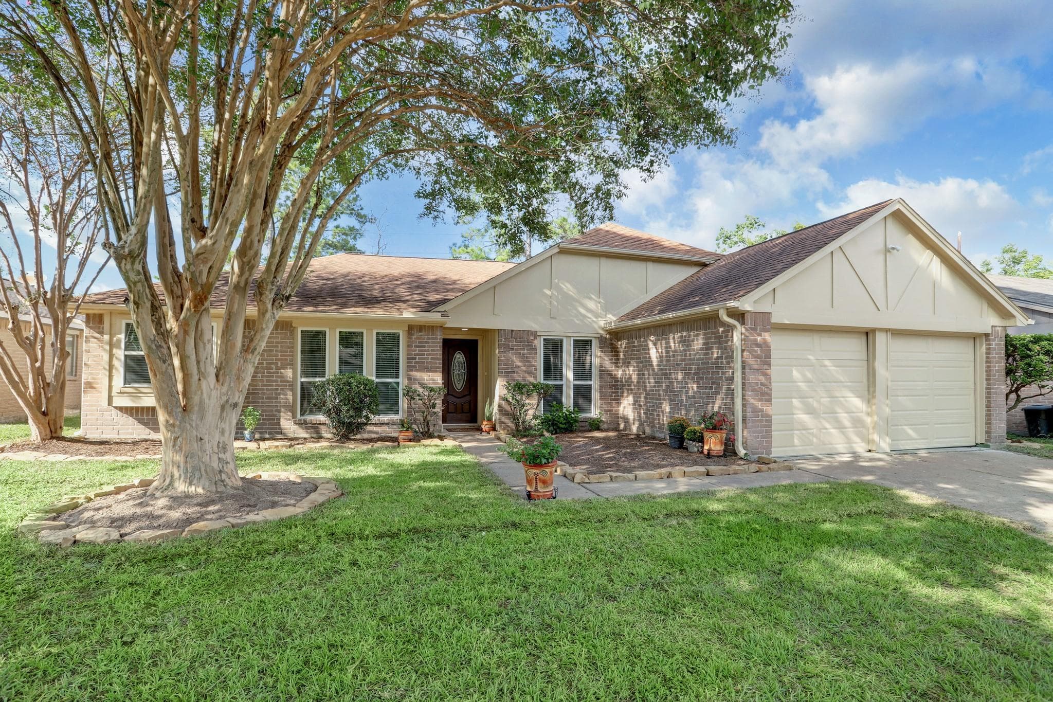 13506 Oak Ledge Dr