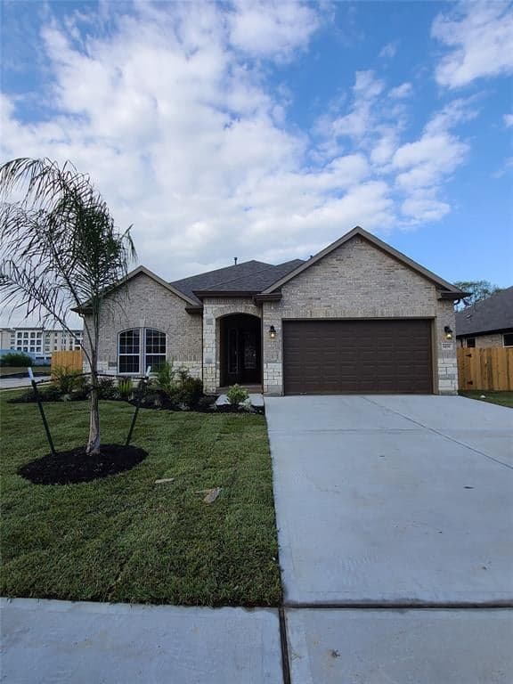 1476 Lake Mija Ct