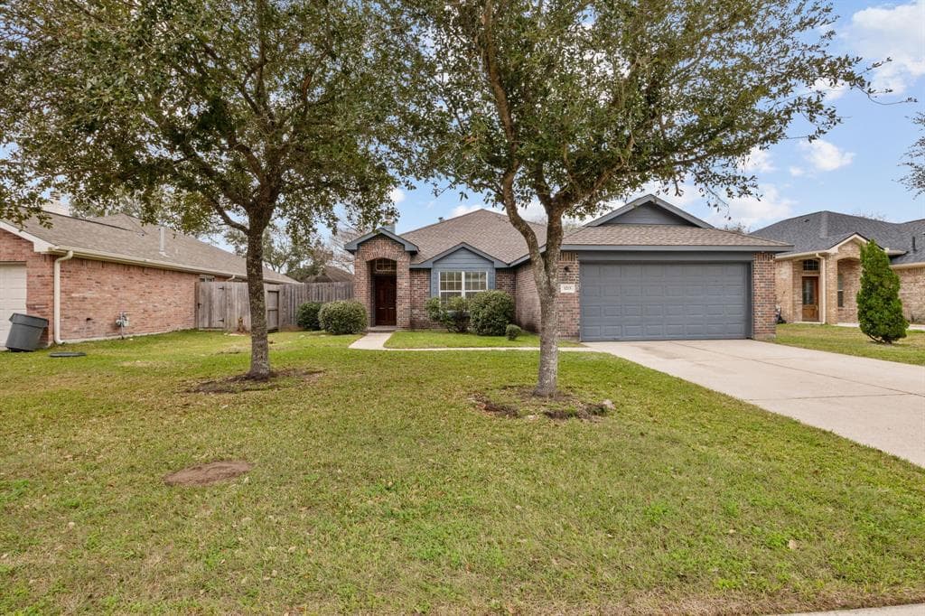 3215 Meadow Bay Ln